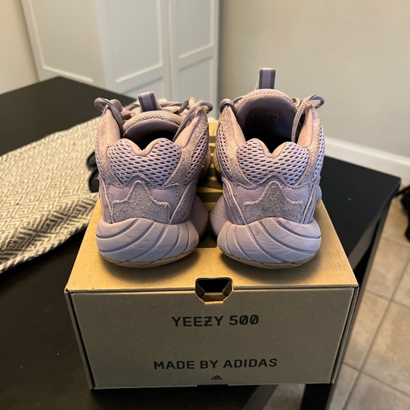 Yeezy 500 Soft Vision - Picture 3 of 3